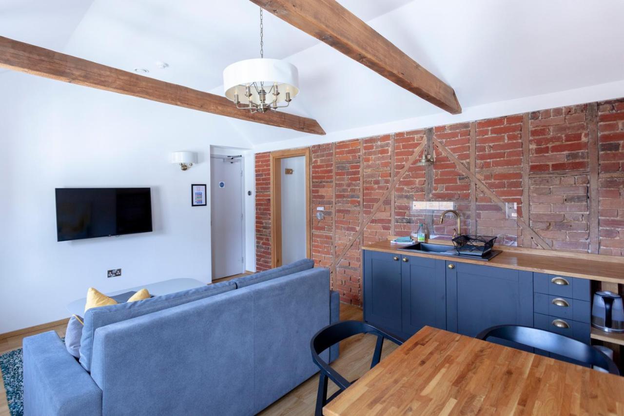 Apartment 6 At Number 8: City Centre, 1 Bedroom, Sofa Bed In Lounge Кэнтербари Экстерьер фото