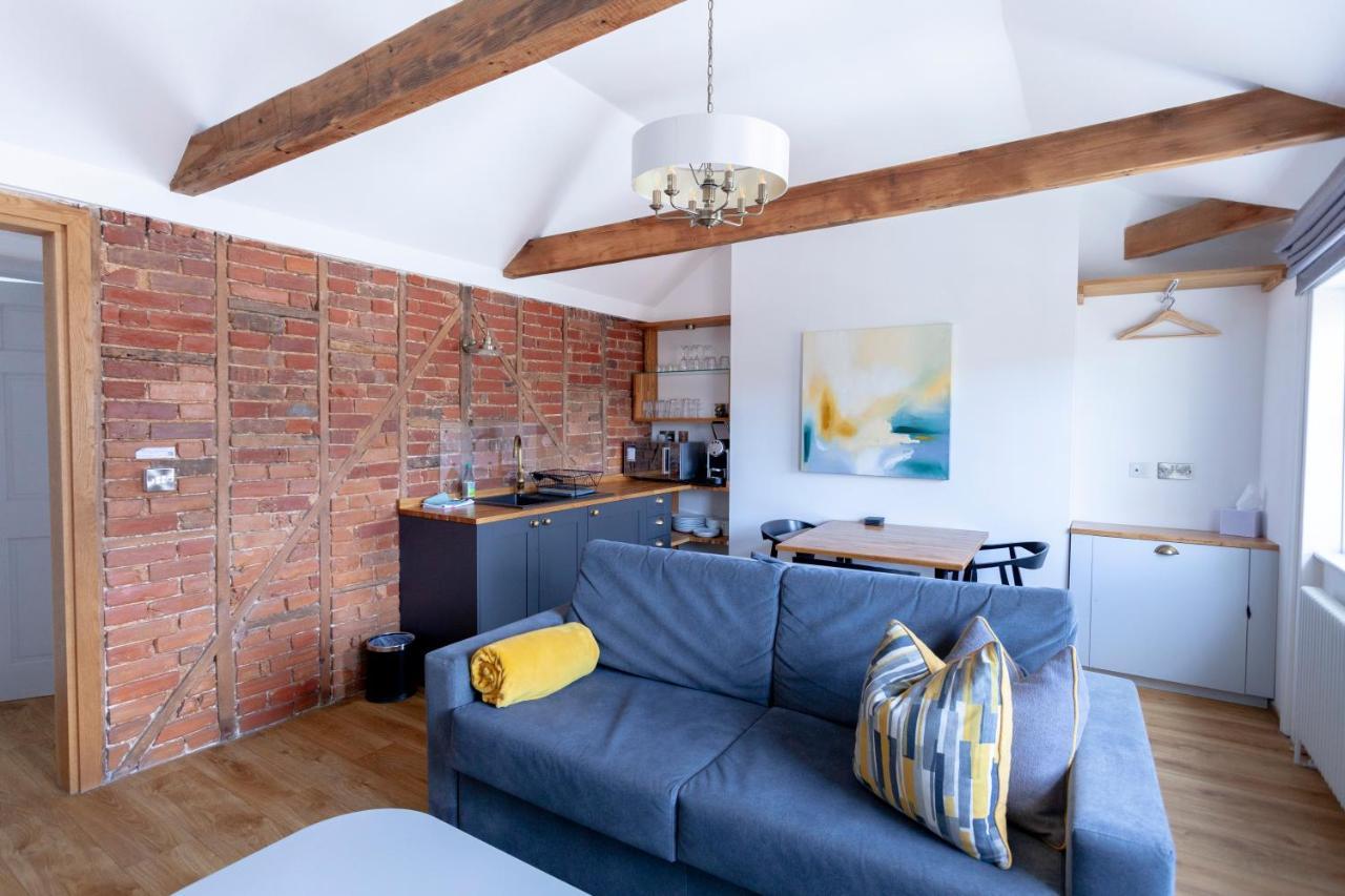 Apartment 6 At Number 8: City Centre, 1 Bedroom, Sofa Bed In Lounge Кэнтербари Экстерьер фото